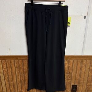 all in motion - NWT- Black Wide Leg Drawstring Pants (size large)